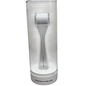 Rodan + Fields REDEFINE AMP MD Micro Exfoliating Derma Roller w/Case OPEN